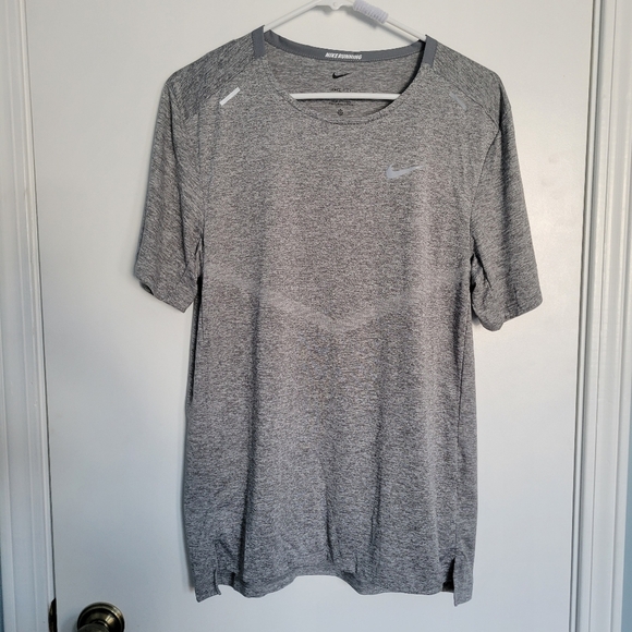 Nike Rise 365 Men's Dri-FIT Short-Sleeve Running Top Size Small Grey CZ9… - Picture 1 of 8